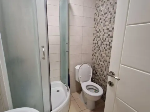 Rent, one bedroom apartment, 45m², Drač, Podgorica - image 7