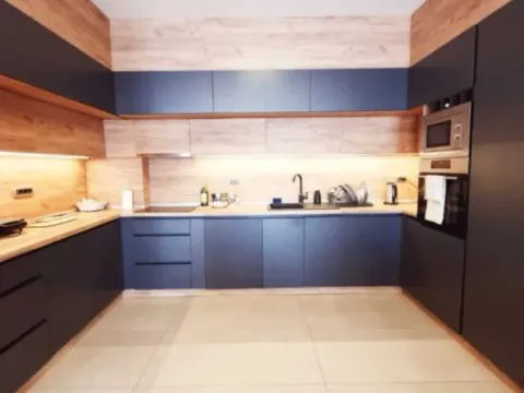 Izdavanje, dvosoban stan, 110m², Preko Morače, Podgorica - image 9