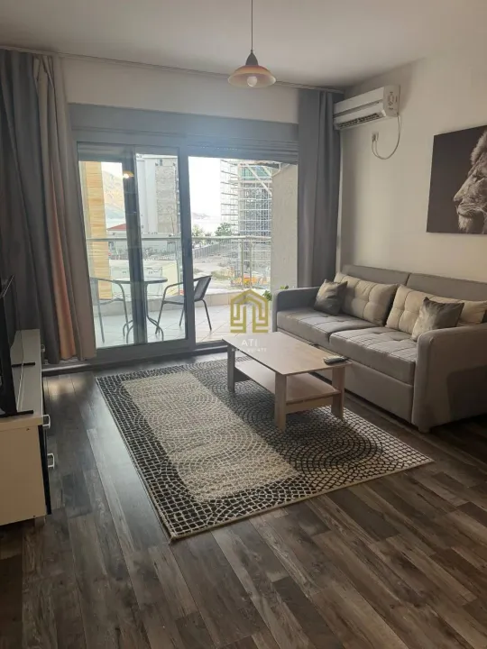 Rent, one bedroom apartment, 48m², Centar, Budva