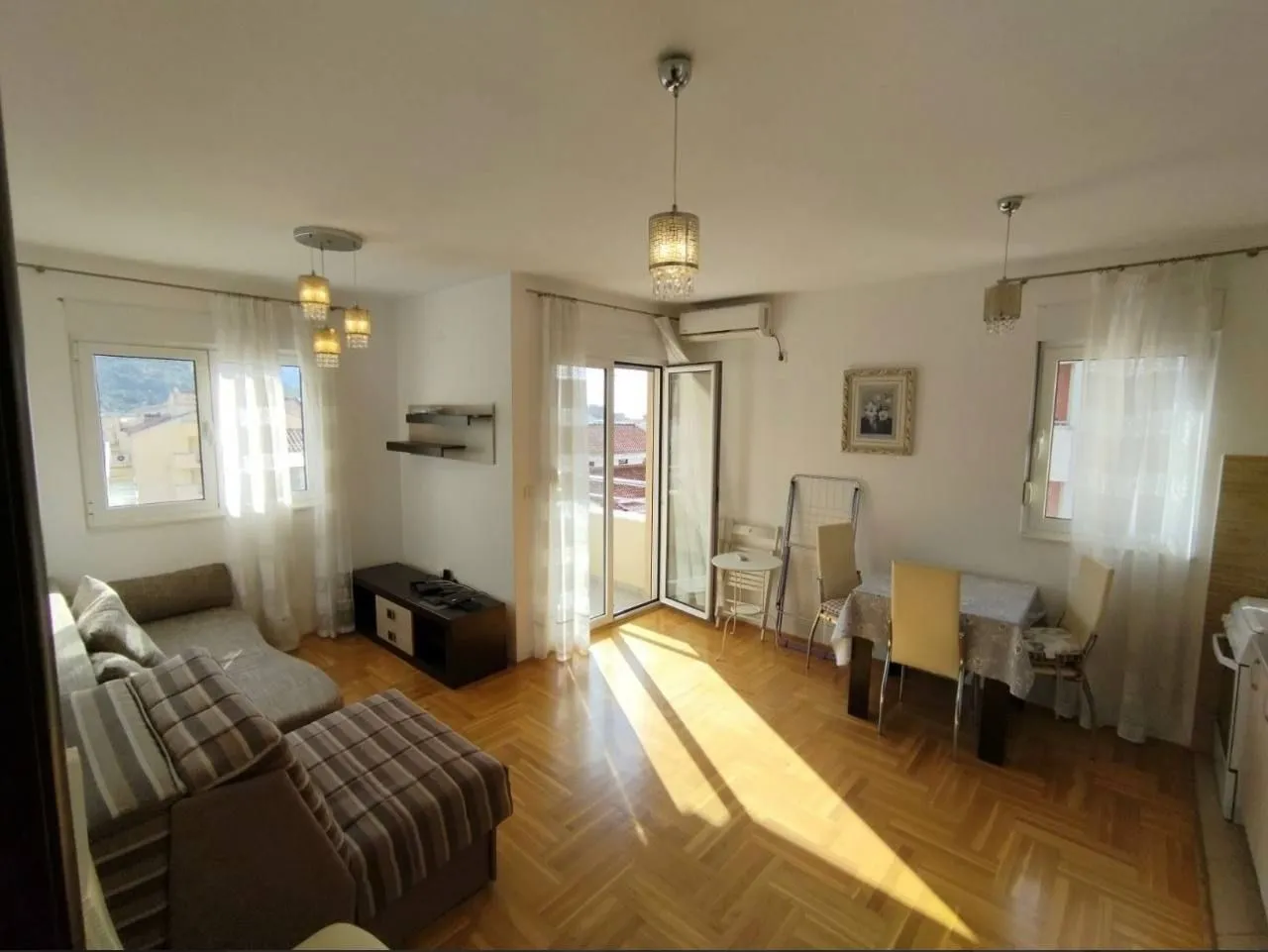 Rent, one bedroom apartment, 44m², Centar, Budva
