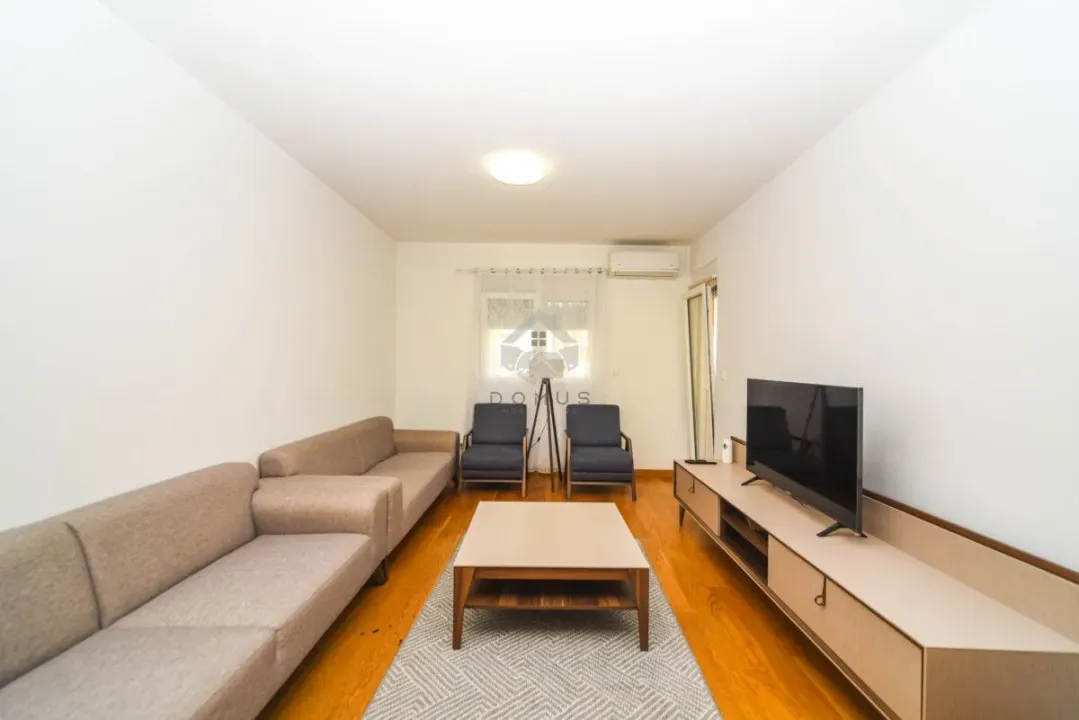 Izdavanje, dvosoban stan, 75m², New City, Podgorica
