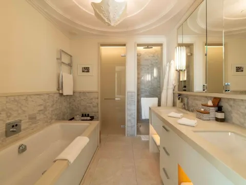 Sale, two bedroom apartment, 140m², Porto Montenegro, Tivat - image 12