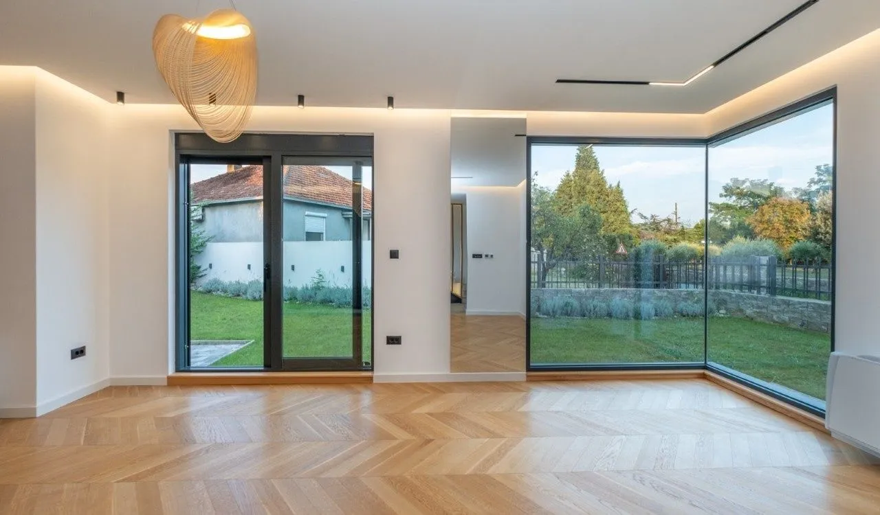 Rent, house, 180m², Gornja Gorica, Podgorica