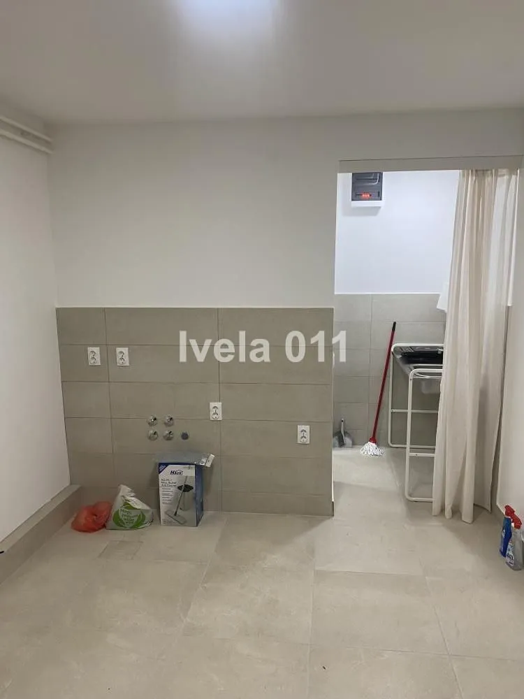 Izdavanje, poslovni prostor, 14m², Voždovačka Crkva, Voždovac Sve Podlokacije