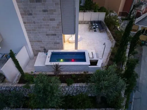 Sale, one bedroom apartment, 56m², Rafailovići, Budva - image 12