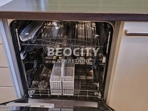 Izdavanje, stan, 60m², Stari grad, Novi Sad - image 10