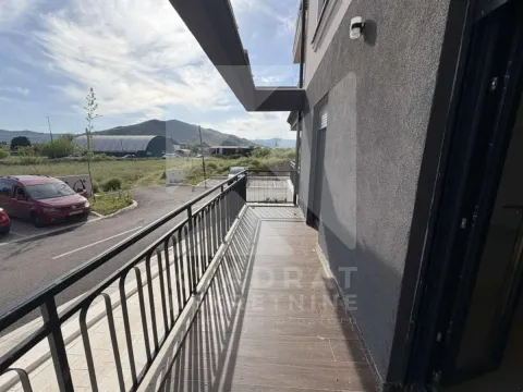 Izdavanje, jednosoban stan, 48m², Tološi, Podgorica - image 9