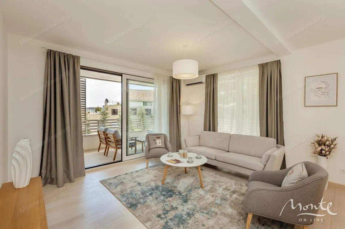 Prodaja, jednosoban stan, 65m², Herceg Novi, Crna Gora