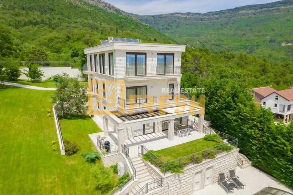Prodaja, kuća, 750m², Tivat, Crna Gora