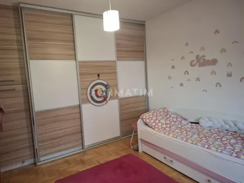 Sale, three bedroom apartment, 90m², Zvezdara Sve Podlokacije, Beograd - image 16