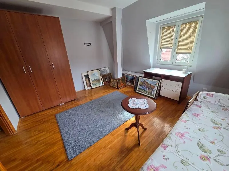 Rent, three bedroom apartment, 82m², Neimar, Vračar Sve Podlokacije