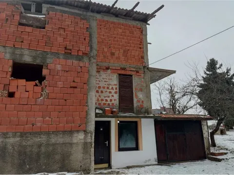 Prodaja, kuća, 270m², Niš, Srbija - image 13