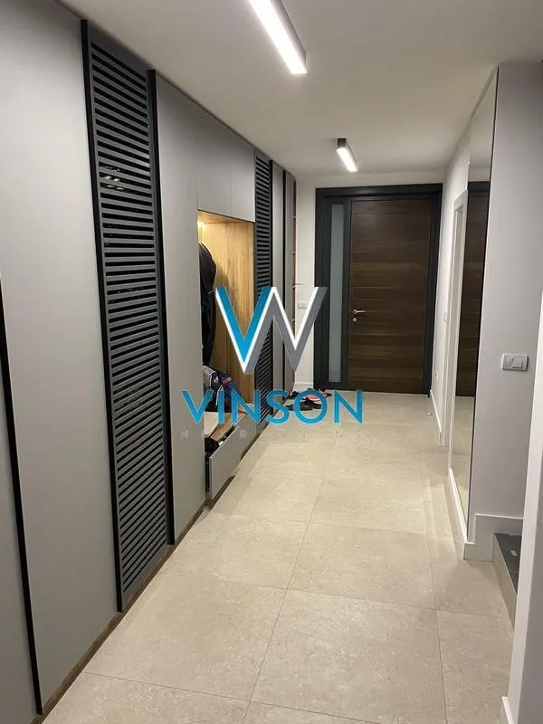 Prodaja, kuća, 360m², Petrovaradin, Novi Sad