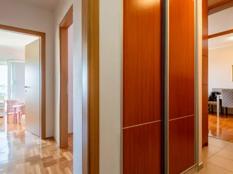 Sale, two bedroom apartment, 69m², Bjeliši, Bar - image 4