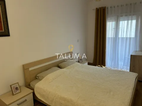 Izdavanje, dvosoban stan, 70m², Tuški Put, Podgorica - image 5