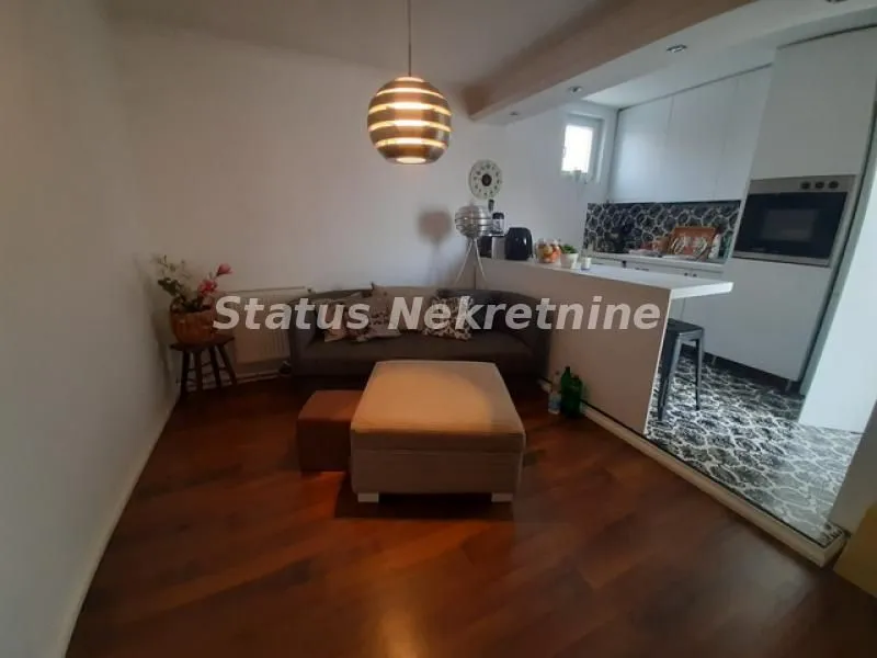 Prodaja, kuća, 157m², Salajka, Novi Sad Sve Podlokacije