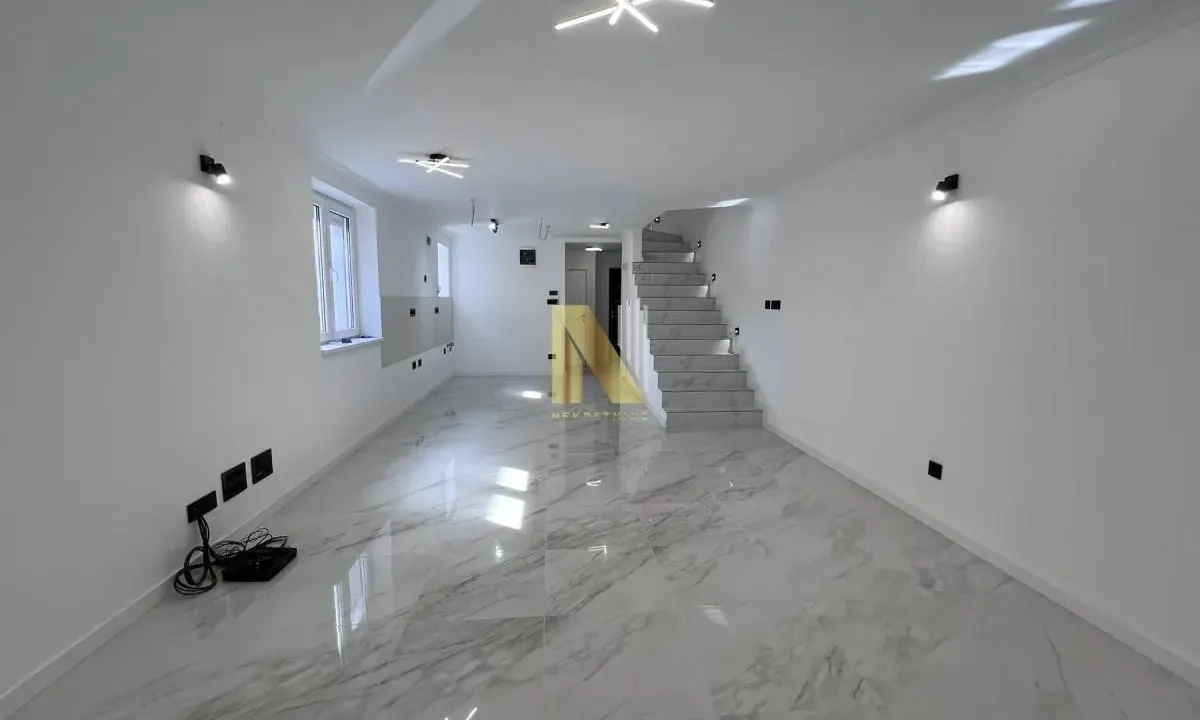 Sale, house, 221m², Telep, Novi Sad Sve Podlokacije
