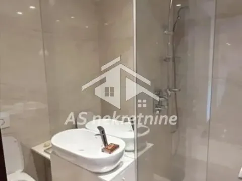 Izdavanje, četvorosoban stan, 160m², Vračar Hram, Vračar Sve Podlokacije - image 19