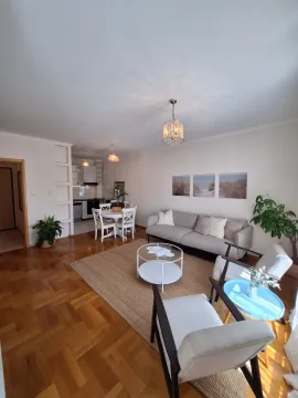 Rent, two bedroom apartment, 70m², Podgorica, Crna Gora - image 1