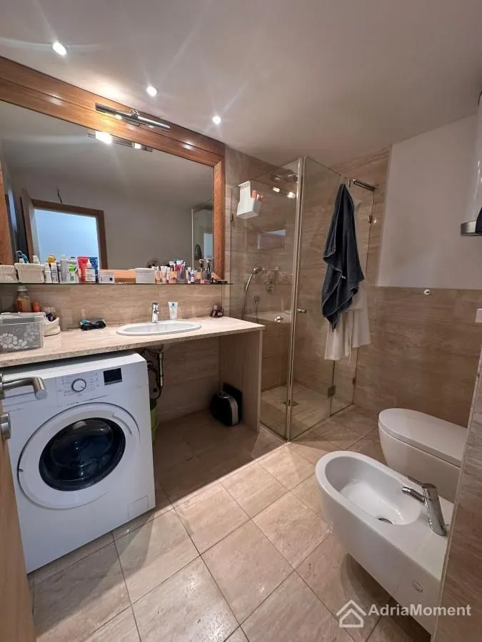 Prodaja, dvosoban stan, 85m², Centar, Budva