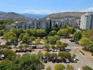 Izdavanje, dvosoban stan, 77m², Blok 5, Podgorica - image 4