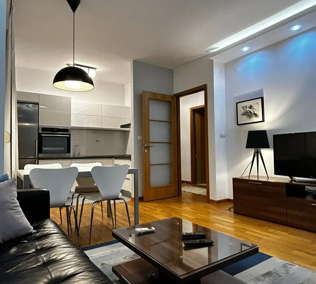 Izdavanje, jednosoban stan, 45m², City Kvart, Podgorica