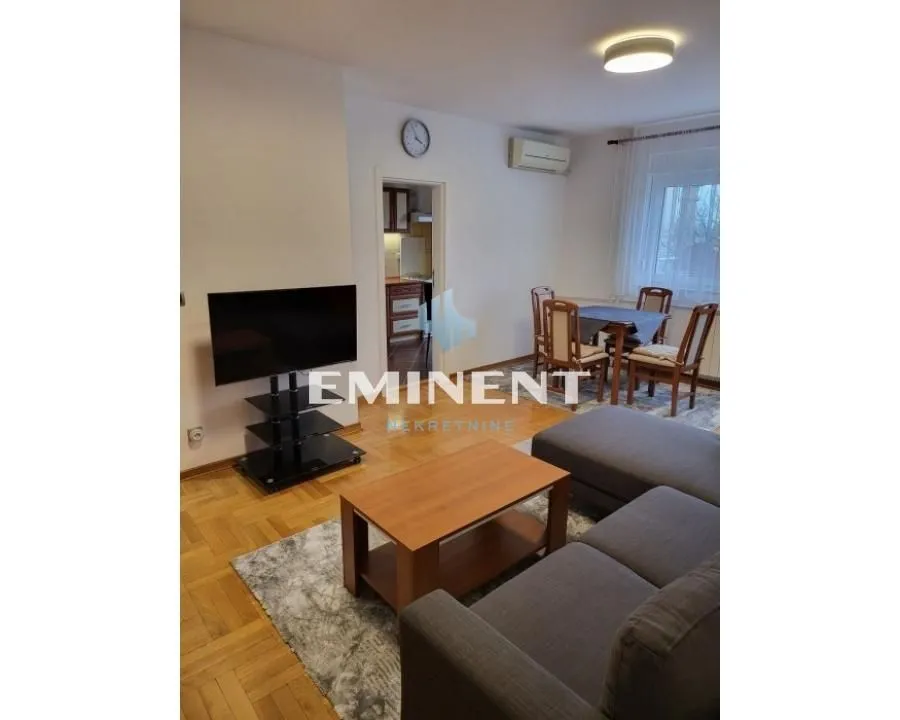 Izdavanje, trosoban stan, 75m², Čukarica, Beograd