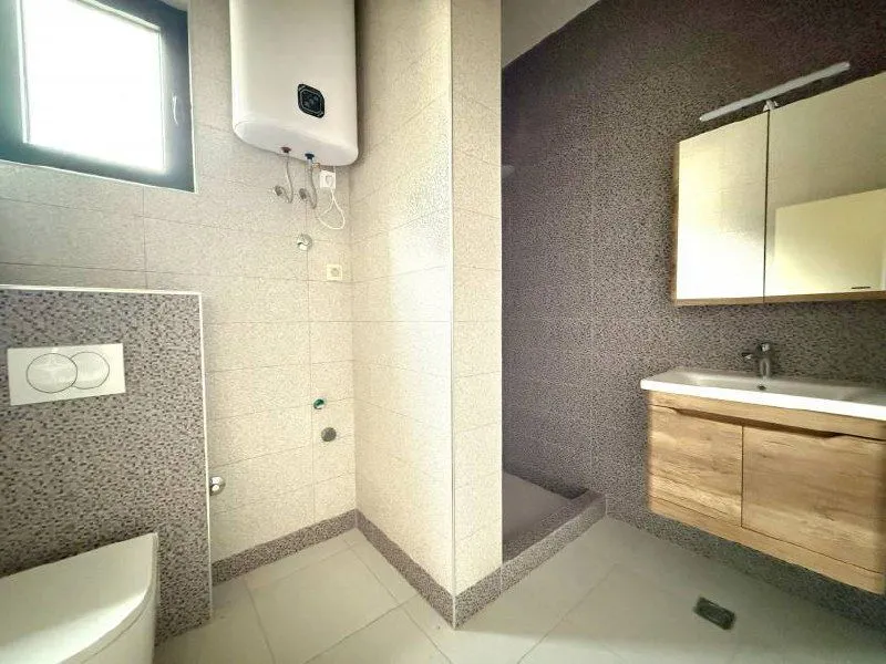 Prodaja, dvosoban stan, 63m², Bečići, Budva