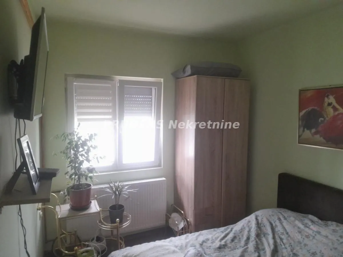 Sale, house, 90m², Deč, Pećinci