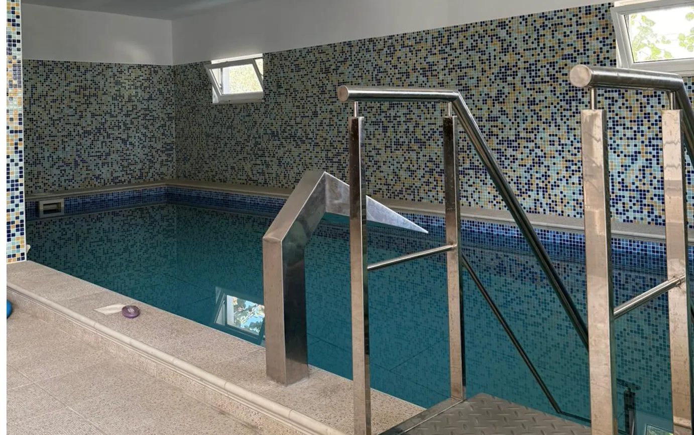 Rent, four bedroom apartment, 160m², Tivat, Crna Gora