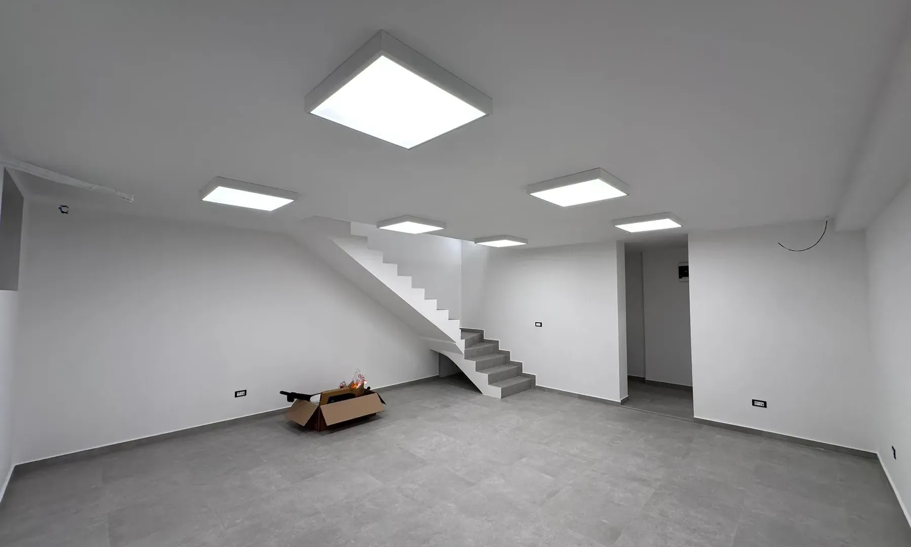 Rent, office space, 95m², City Kvart, Podgorica