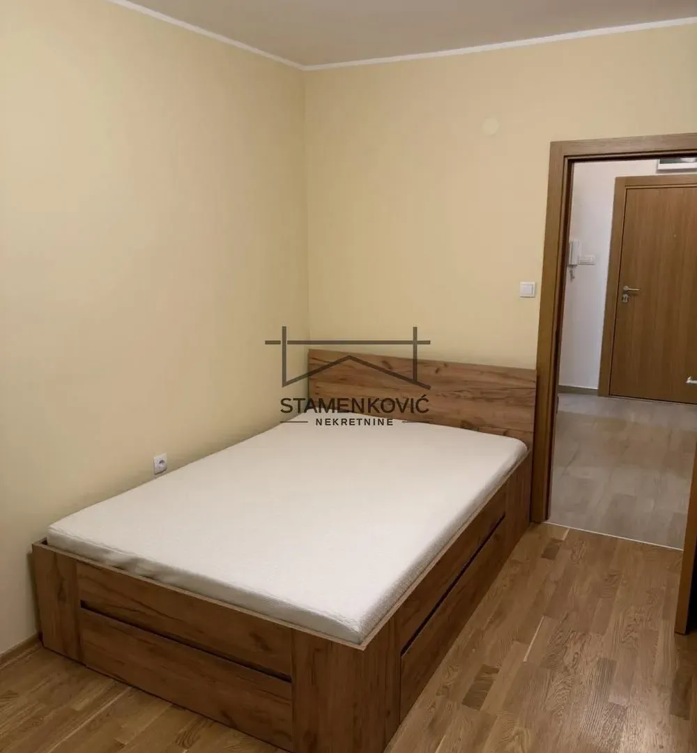Izdavanje, jednosoban stan, 56m², Detelinara, Novi Sad Sve Podlokacije