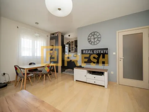 Prodaja, dvosoban stan, 72m², City Kvart, Podgorica - image 9