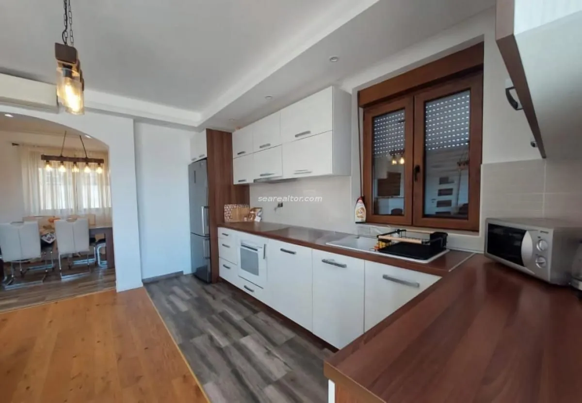 Sale, house, 173m², Kotor, Crna Gora