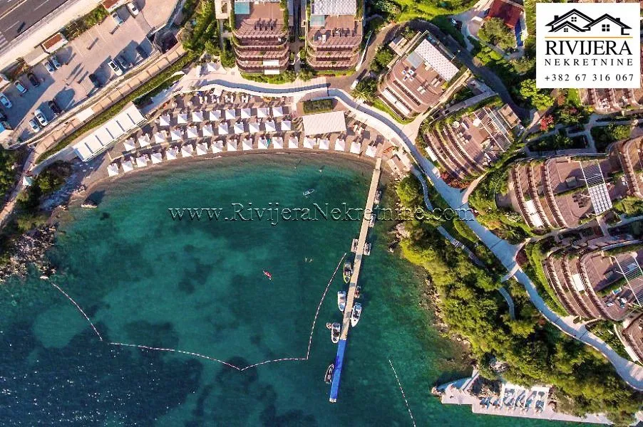 Sale, two bedroom apartment, 146m², Bečići, Budva