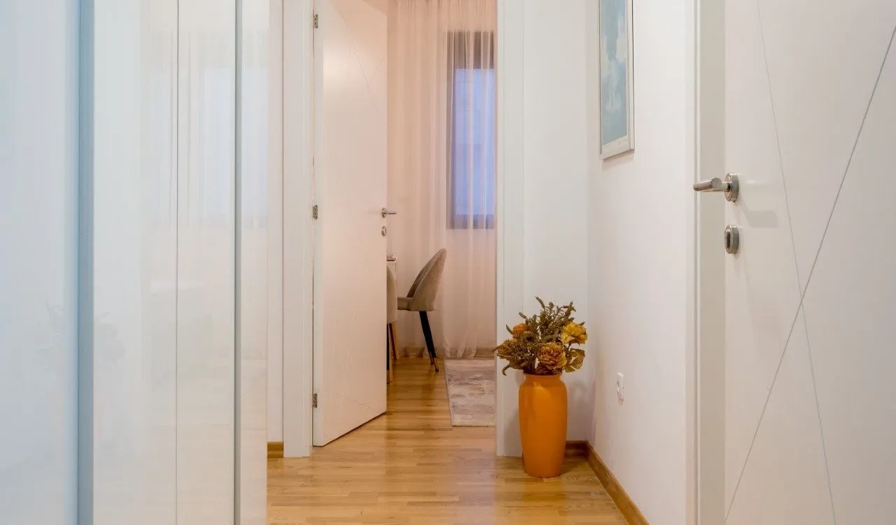 Prodaja, dvosoban stan, 63m², Pod Kuk, Tivat