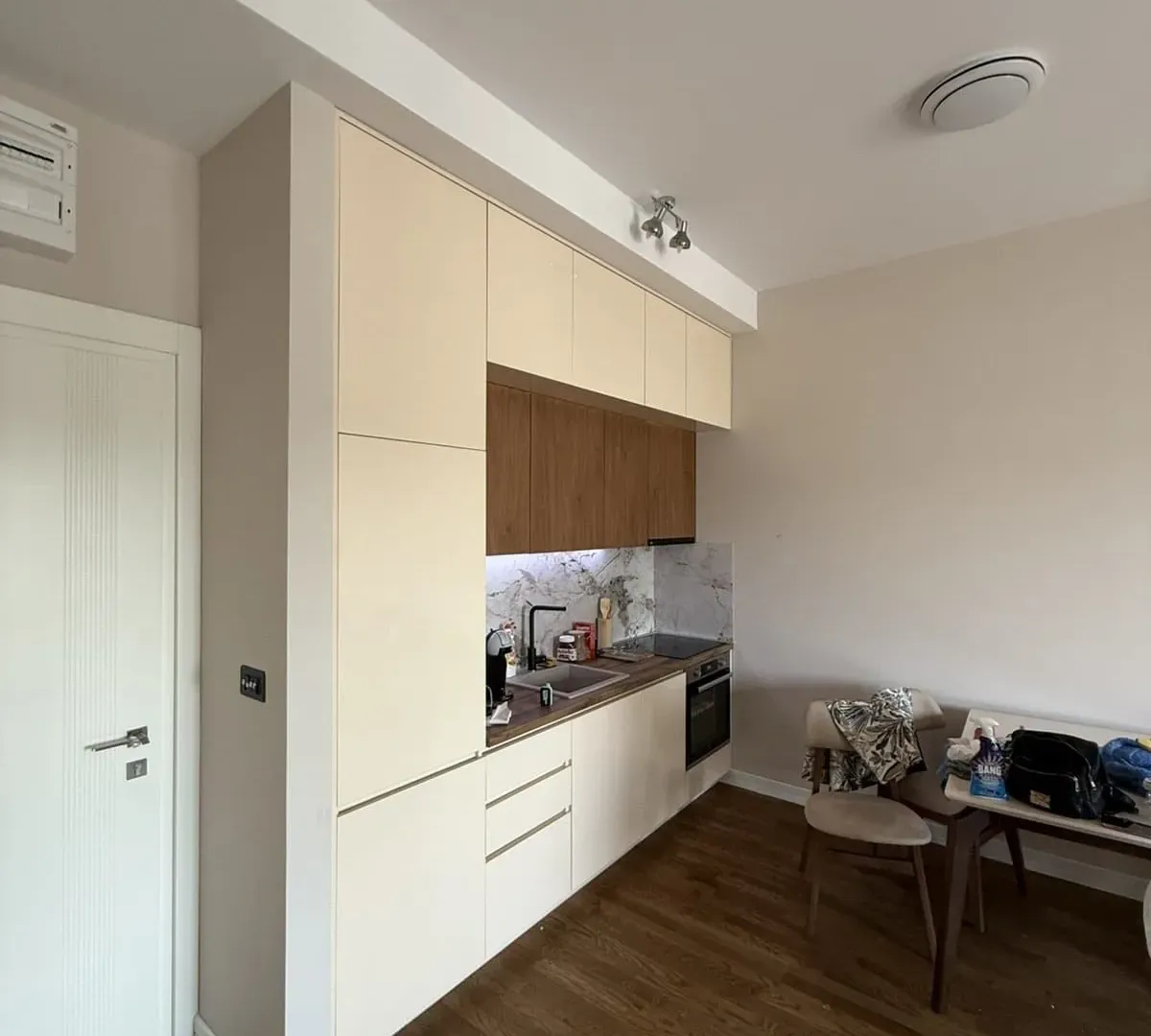 Rent, one bedroom apartment, 53m², Dumidran, Tivat