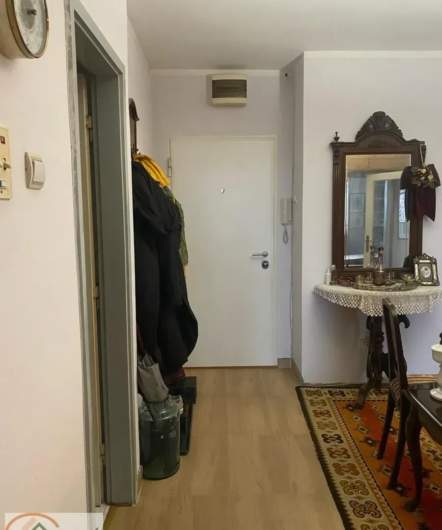 Sale, four bedroom apartment, 99m², Novi Beograd Blok 21, Novi Beograd Sve Podlokacije