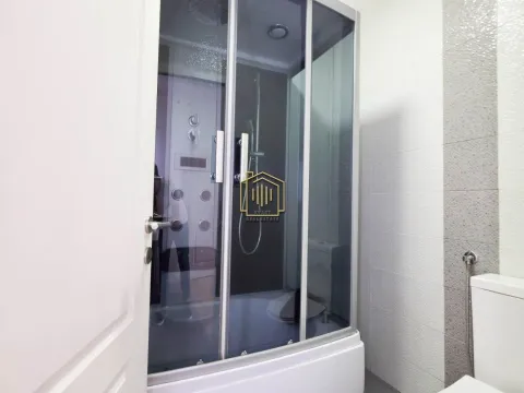 Izdavanje, kuća, 215m², Drac, Podgorica - image 15