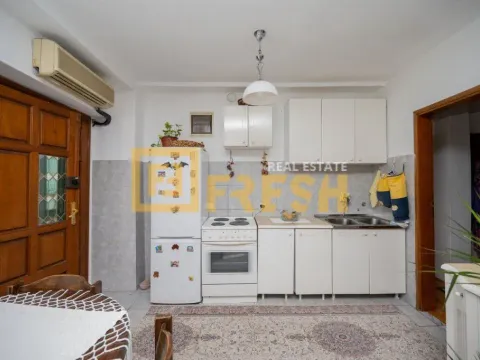 Prodaja, kuća, 348m², Stara Varoš, Podgorica - image 26