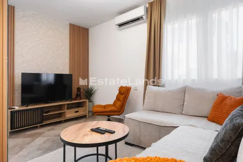 Rent, two bedroom apartment, 52m², Centar, Tivat - image 4