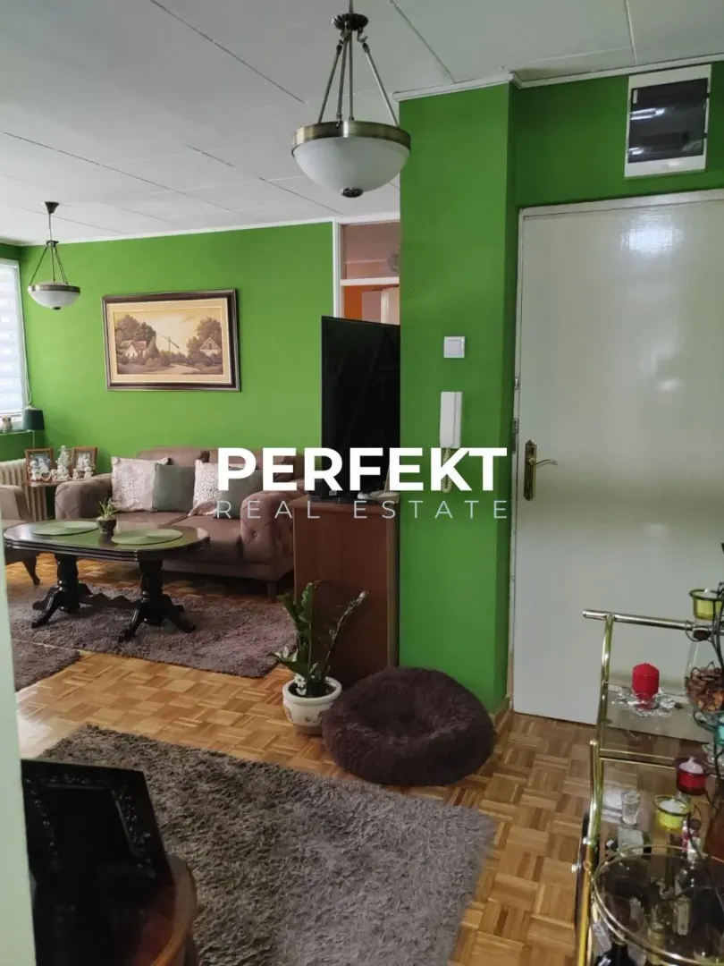 Prodaja, trosoban stan, 70m², Strelište, Pančevo