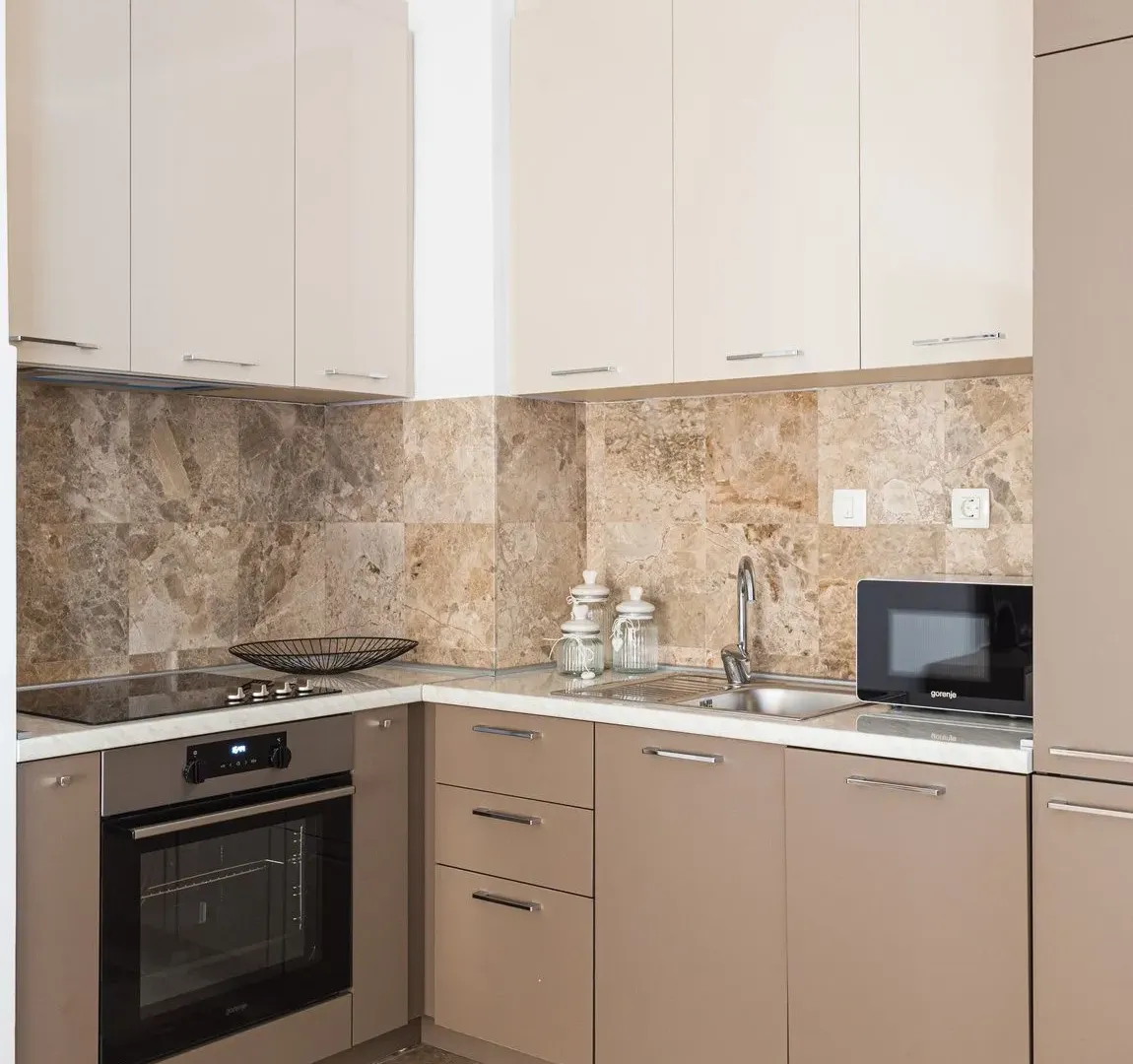 Prodaja, jednosoban stan, 87m², Pržno, Budva