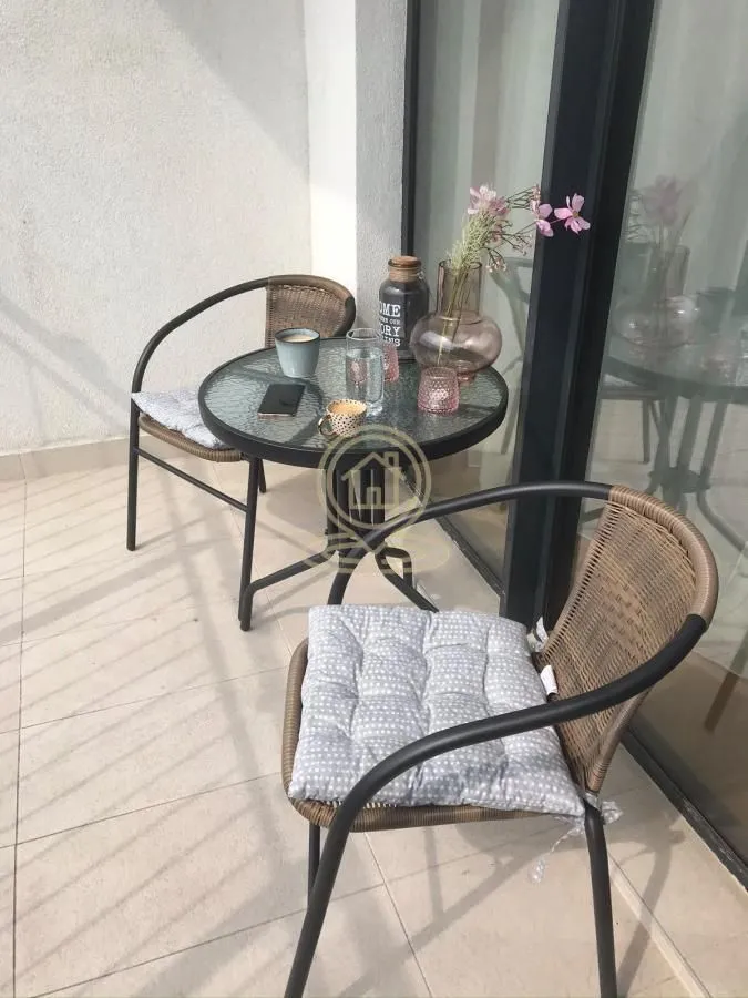Izdavanje, trosoban stan, 87m², Savski Venac, Beograd