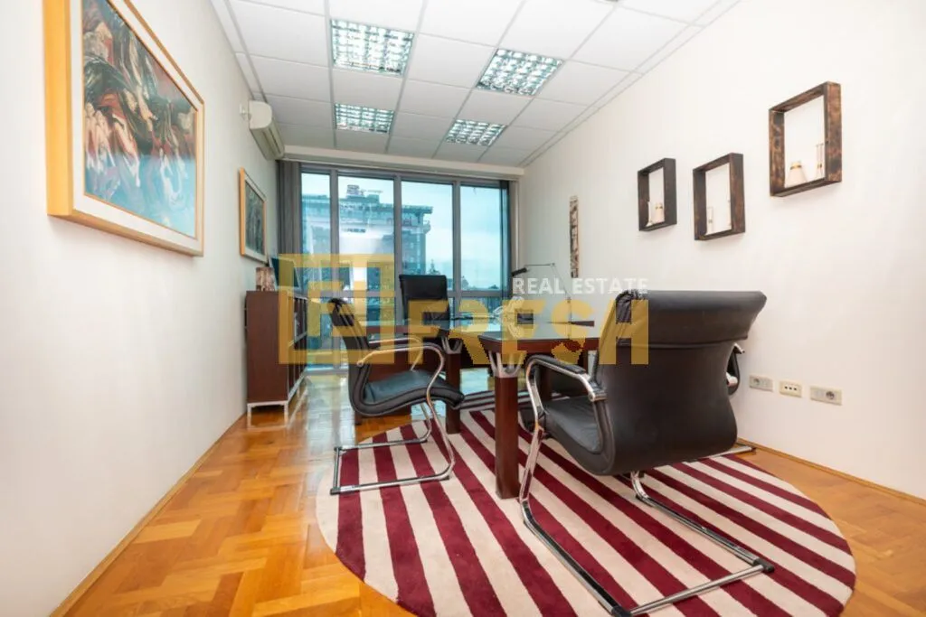 Izdavanje, poslovni prostor, 78m², Preko Morače, Podgorica