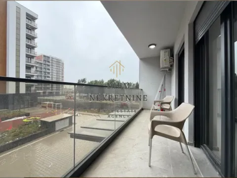 Izdavanje, dvosoban stan, 70m², Stari Aerodrom, Podgorica - image 14