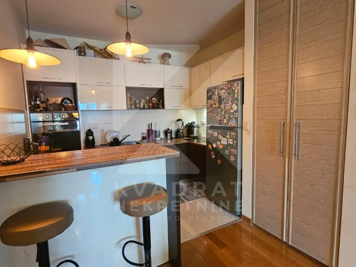 Prodaja, jednosoban stan, 52m², Blok 6, Podgorica