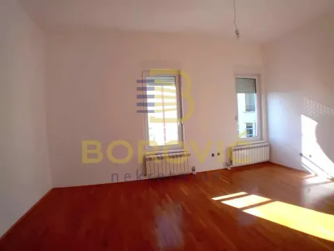 Izdavanje, kuća, 300m², Savski Venac, Beograd - image 5