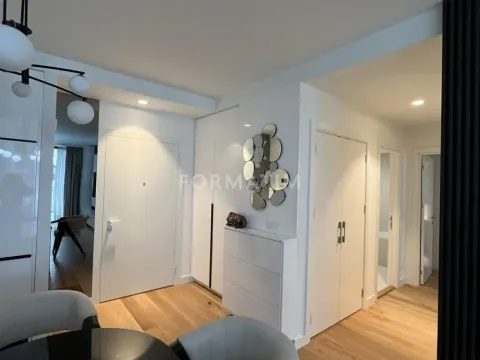 Izdavanje, trosoban stan, 84m², Savski Venac, Beograd - image 4