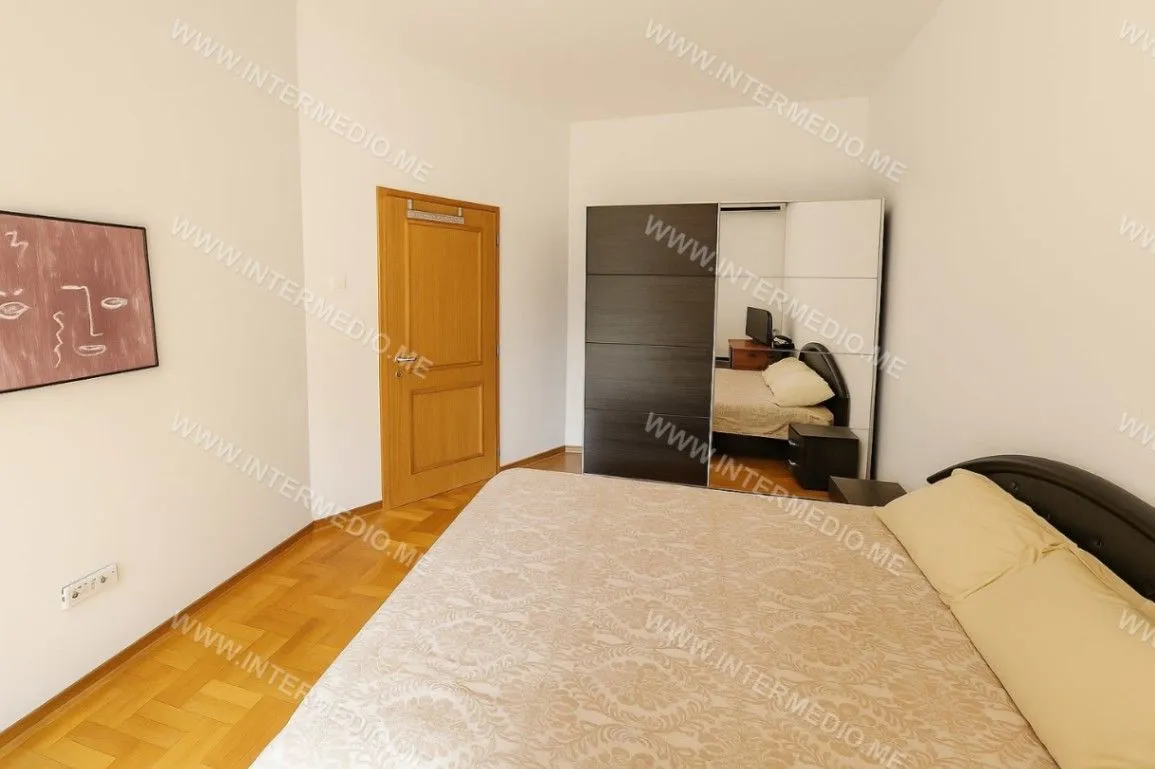 Prodaja, dvosoban stan, 68m², Đenovići, Herceg Novi